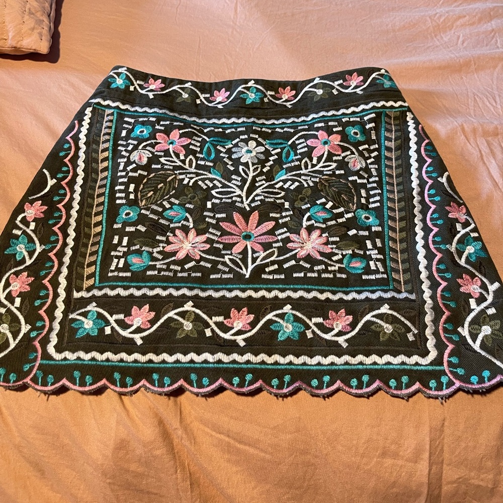 Mi ami, size 6, Maggie Twill embroidered mini-skirt, sold at Francesca's.